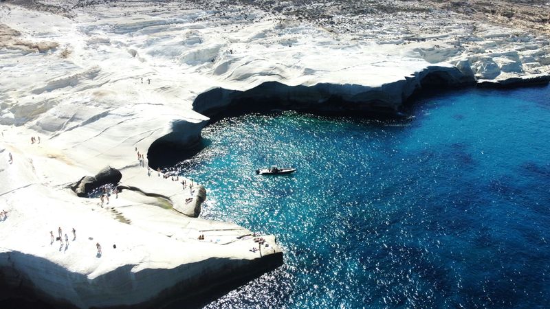 milos_beach